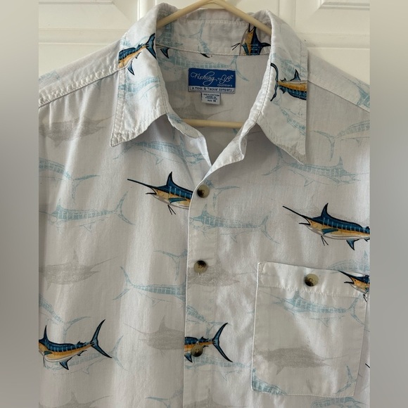 Fishing Life Outfitters Men’s Swordfish print button up preppy size medium - Picture 4 of 8